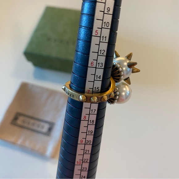 Gucci Faux Pearl Spike Ball Ring - Picture 10 of 13